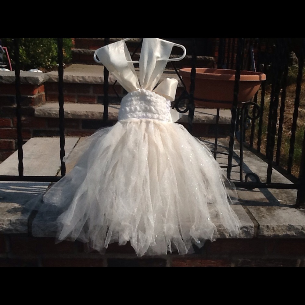 Flower Girl / Toddler Dress- worn once!!!